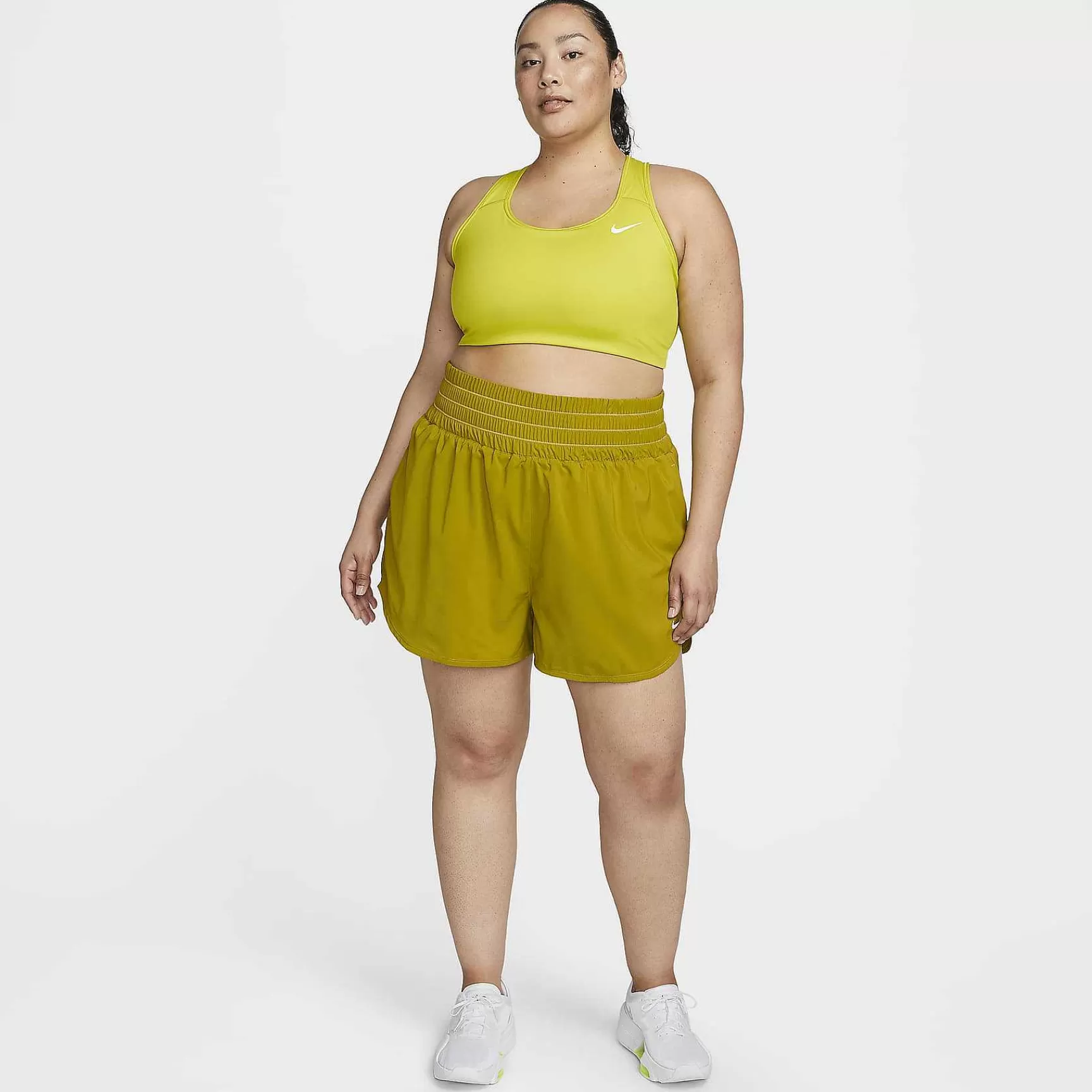Nike -Swoosh -Vrouwen Grote Maat